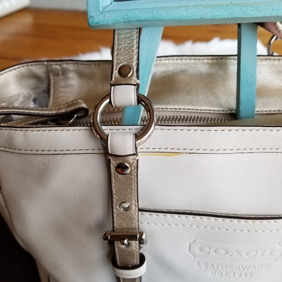 Coach Leather White Gold Tote Purse w/ Dust Bag - Picture 11 of 12